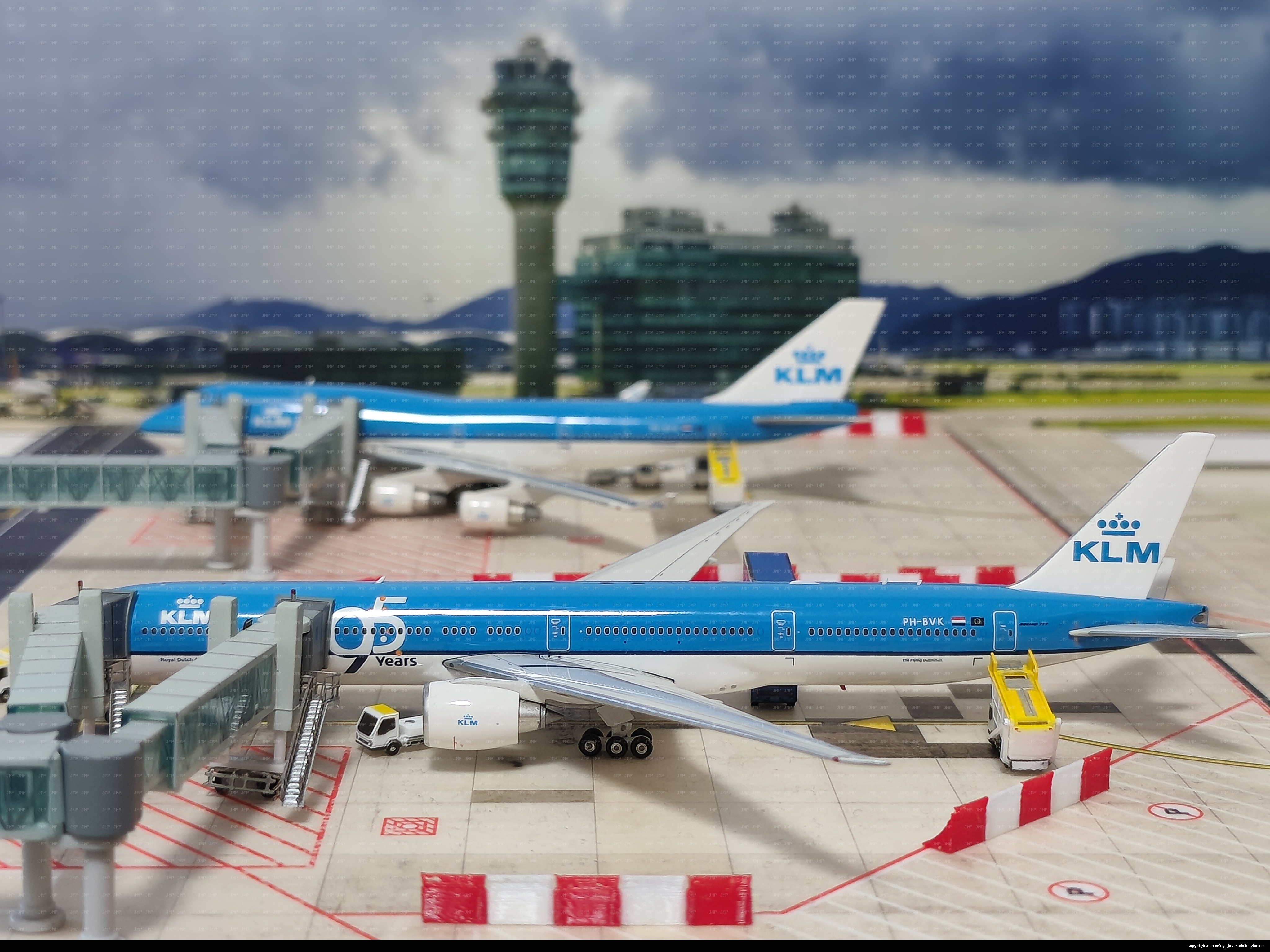 KLM