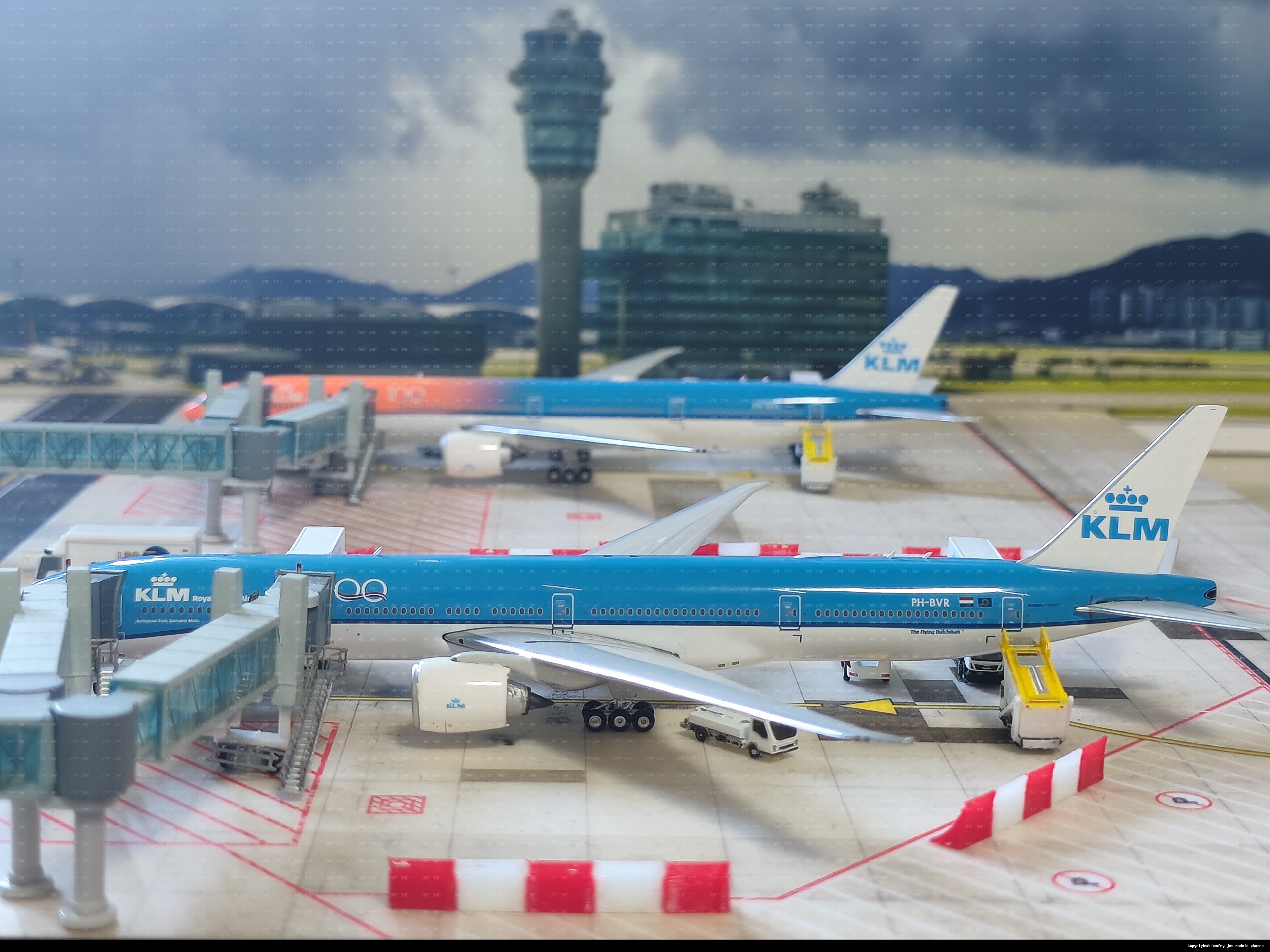 KLM