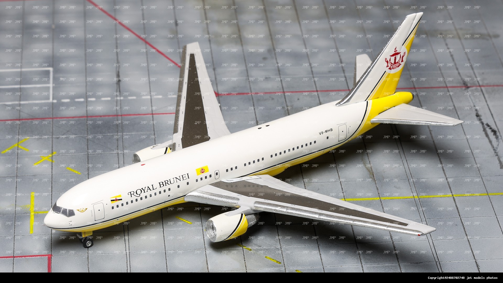文莱航空767-200